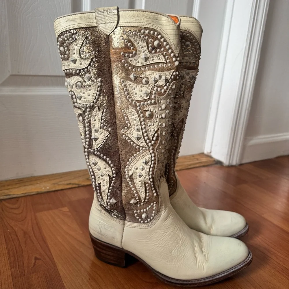 FRYE Off White Handmade Studded Genuine Leather Western Boots 🤍 - Picture 5 of 15